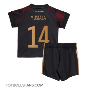 Tyskland Jamal Musiala #14 Replika Bortatröja Barn VM 2022 Kortärmad (+ Korta byxor)